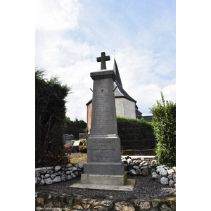 le monument aux morts