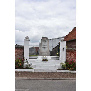 le monument aux morts