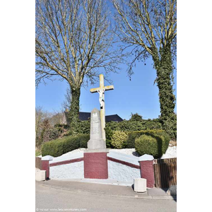 le monument aux morts 