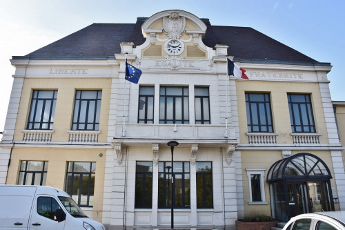 Mairie et Office de tourisme SAINT MARTIN BOULOGNE (62280) -FR-