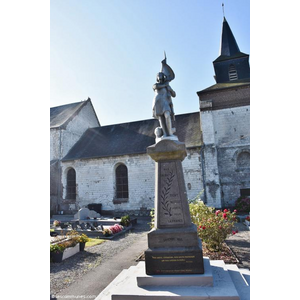 le monument aux morts