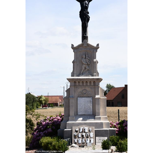 le Monument Aux Morts 