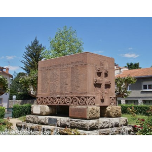 le Monument Aux Morts