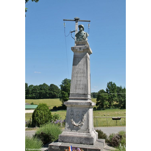 le monument aux morts