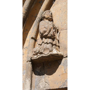 L église ( Détail du Portail )