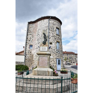le Monument Aux Morts