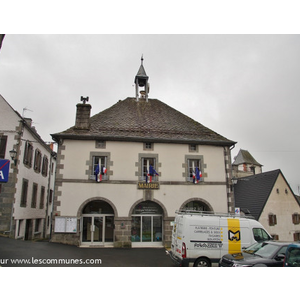 Commune de LA TOUR D AUVERGNE