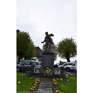 le Monument Aux Morts 