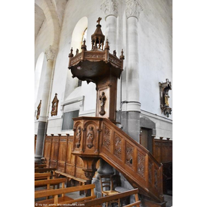 église Saint Pierre 