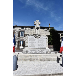 le Monument Aux Morts