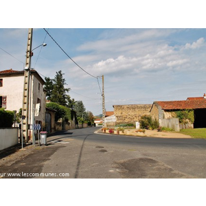 Commune de VARENNES SUR USSON