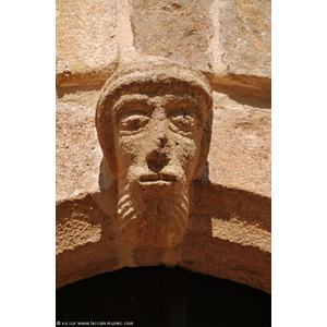 Détail du Portail de L église