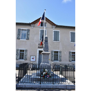 le Monument Aux Morts 