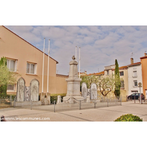 La Commune ( Le Monument-aux-Morts )