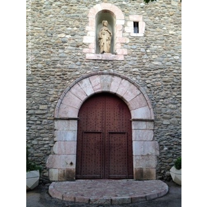 Porte d entree Eglise de Prades (66500)