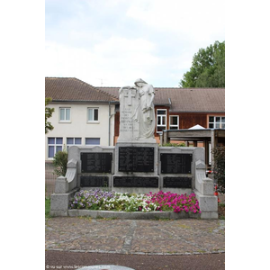 le monument aux morts