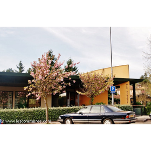 La Commune ( Médiathèque )