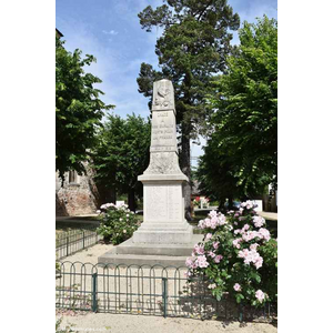 le monument aux morts