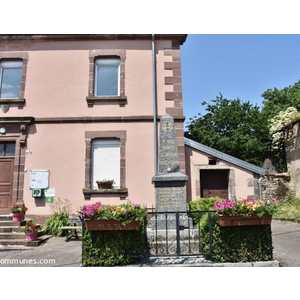 le monument aux  Morts