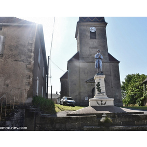 le monument aux morts