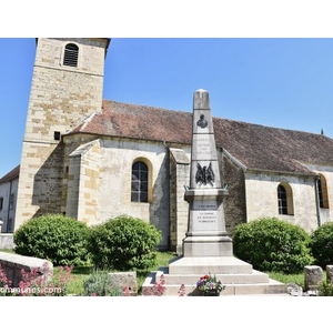 le monument aux morts