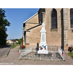 le monument aux morts