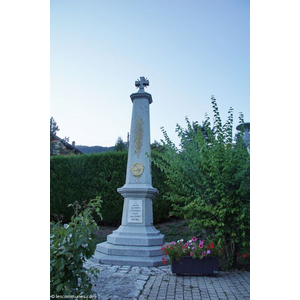 le monument aux morts