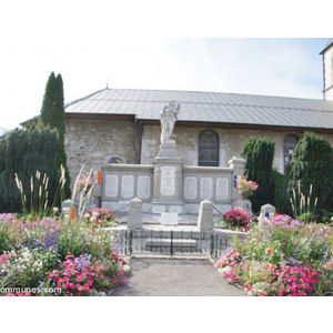 le monument aux morts