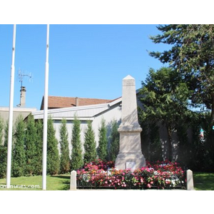 le monument aux morts