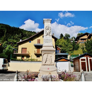 Le Monument-aux-morts