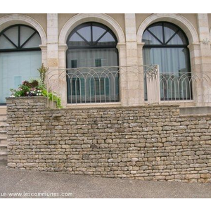 superbe halles aux grains aujourd hui office de tourisme