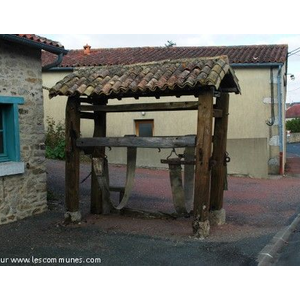 Le travail devant la forge 