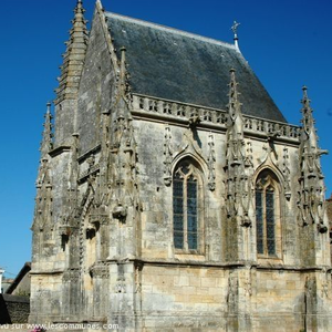 La  chapelle Jean Boucard , style gothique.
