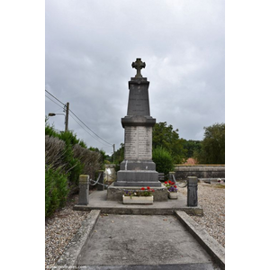 le monument aux morts