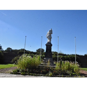 le monument aux morts