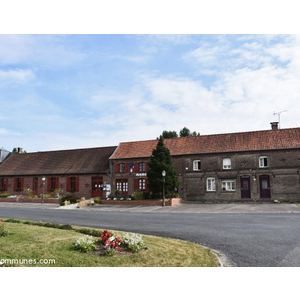 Commune de ESTREES LES CRECY