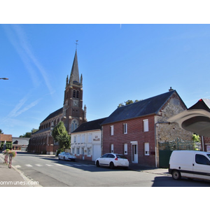 le village et église saint Pierre