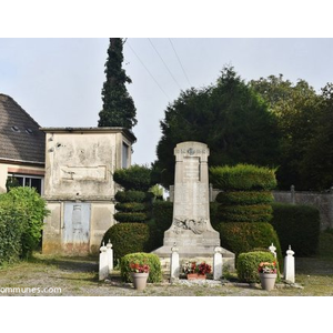 le monument aux morts