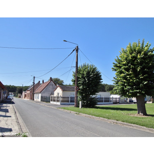 Commune de LA NEUVILLE LES BRAY