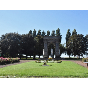 le monument aux morts