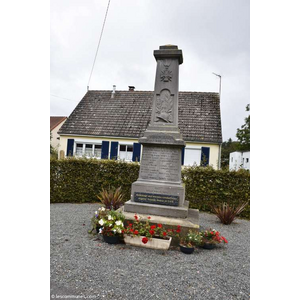 le monument aux morts
