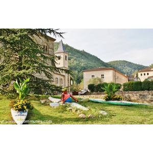 La Commune ( sur les bords de L'Agout )