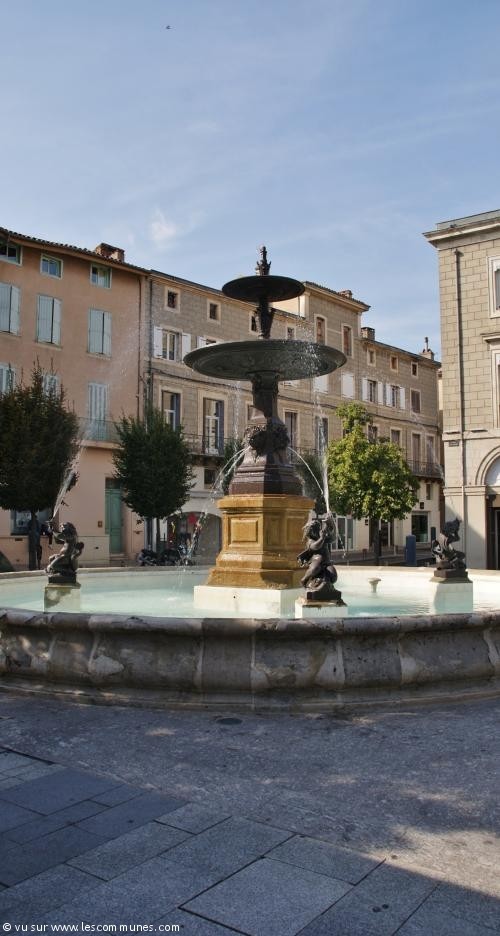 Mairie et Office de tourisme CASTRES (81100) IT