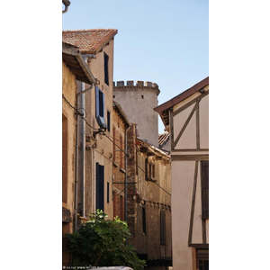 Le Village et tour du Château