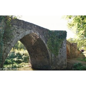 Le Pont de Candéze ( 12/13 Em Siècle )