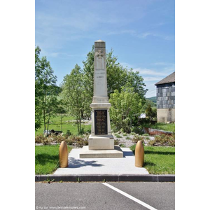 le monument aux morts 