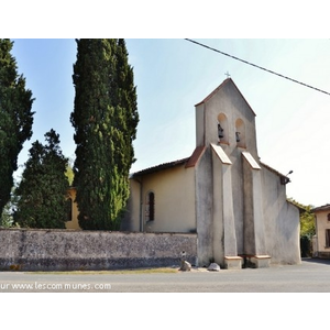 St Laurent Commune de Peyrole ( L église )