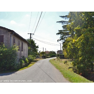 St Laurent Commune de Peyrole