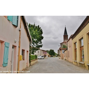 Le Village