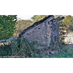 Le Village ( Cabane )